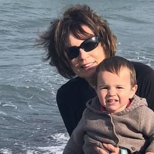 Meet your Posher, Leslie